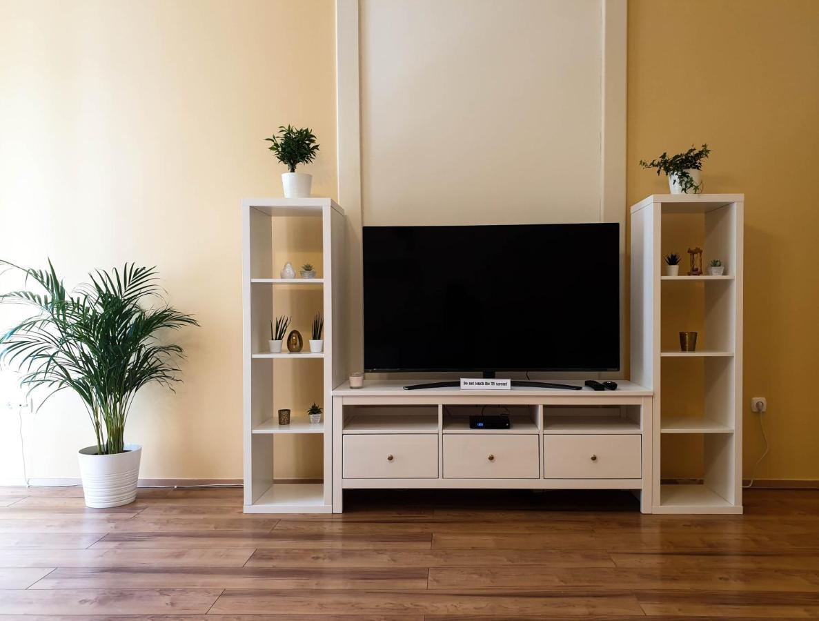 Апартаменты Corvin City Center Kisfaludy Apartman Будапешт Экстерьер фото