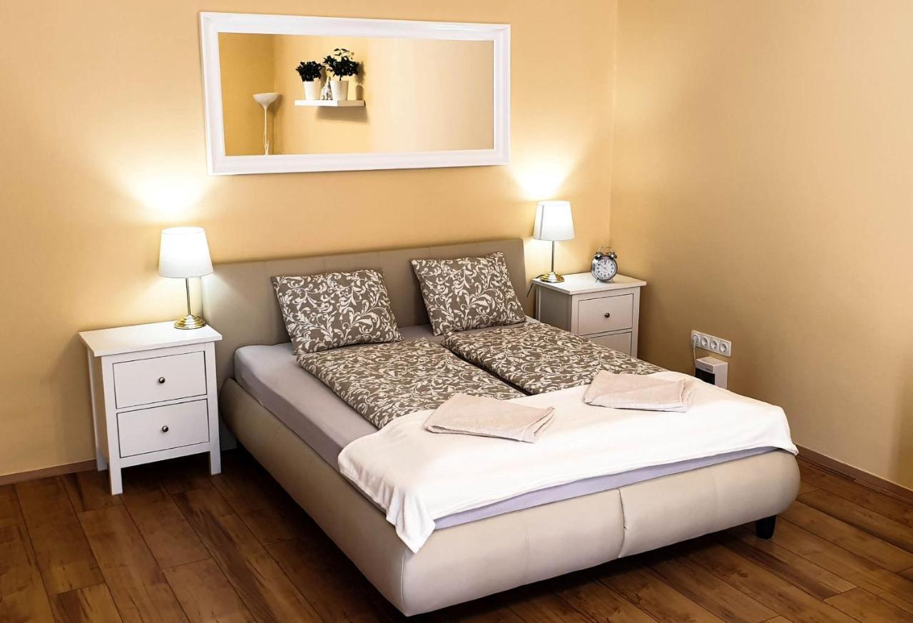 Апартаменты Corvin City Center Kisfaludy Apartman Будапешт Экстерьер фото